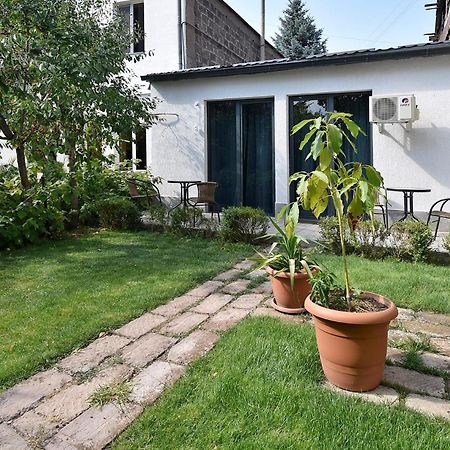The Nut Guest House يريفان المظهر الخارجي الصورة